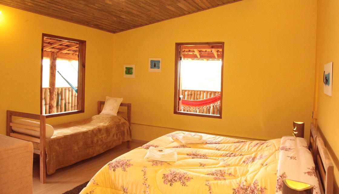 quarto-girassol-c-espaco-flor-das-aguas-cunha-sp.jpg